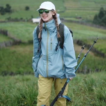 戶外抓絨內膽沖鋒衣女款2025秋冬新款韓版寬松休閑夾克搖粒絨外套