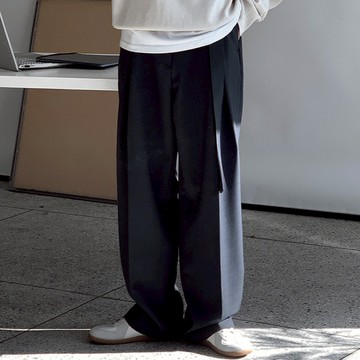 【Metanoia】🇰🇷韓製 含皮帶西裝設計感寬鬆落地褲