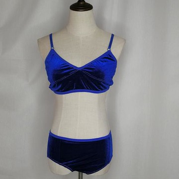 2020新款性感無鋼圈聚攏女式內衣套裝學生深V吊帶舒適套裝潮