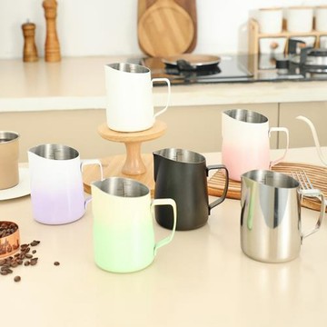 新款馬卡龍斜口拉花缸尖嘴拉花杯不銹鋼打奶缸奶泡杯咖啡器具