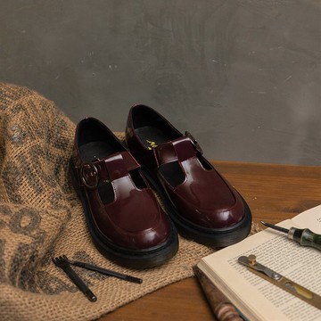 【英倫Dr.馬汀】倫敦女孩的約定 馬汀瑪麗珍  鑽石酒紅