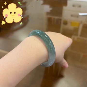 天然緬甸翡翠手鐲冰種飄花玉手鐲淺綠油青玉鐲子女款飄綠正圈手鐲