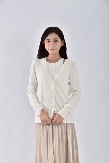 (M) lativ棉質排扣白色長袖上衣