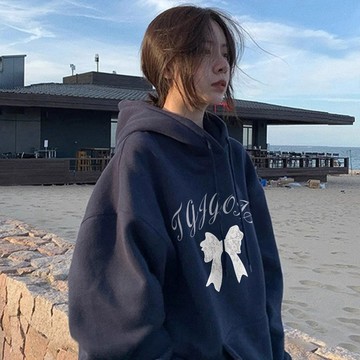 【羊城故事】帽t 衛衣 帽踢 蝴蝶結上衣 韓國帽t 韓系上衣 連帽上衣 長袖上衣 慵懶風 下半身失蹤穿搭 冬天帽t 長袖