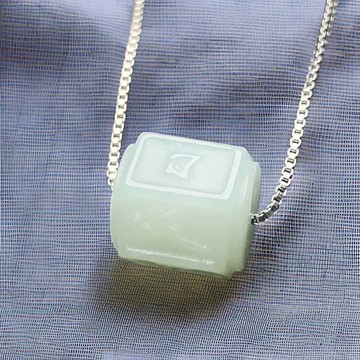 冰糯綠翡翠六字箴言項鍊 | 天然緬甸玉A貨翡翠 | 送禮