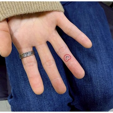 「戀愛快樂」愛心笑臉  紋身貼紙 微刺青 輕紋身 打卡 小清新 紋身貼 可愛 抖音 抖音同款 超美 性感 愛心 設計款