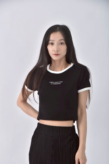 (S) 【粿粿私服】gu修身短版棉質撞色黑色短袖上衣