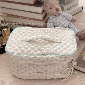 春日溫柔 被碎花美到了～大容量夾棉化妝包ins旅行手提便攜收納包