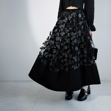 現貨★立體花朵蝴蝶網紗拼接斜紋布側口袋長裙(共2色)1007 【NR2094】