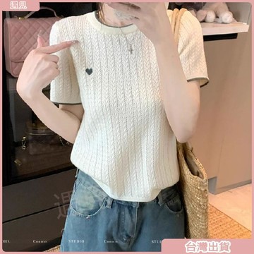 限時特價💕韓系刺繡麻花大碼女士t恤短袖25夏季新款正肩薄款顯瘦圓領針織衫