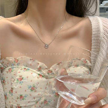 精致圓環鋯石項鏈女夏超仙設計感簡約氣質網紅配飾鎖骨鏈小眾頸鏈【淘夢屋】