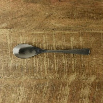 日本製 18-8不鏽鋼 鎚目寬柄湯匙