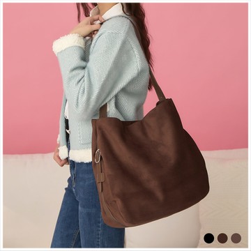 天藍小舖-質感仿麂皮大容量肩背包-共3色-$490【A15153216】