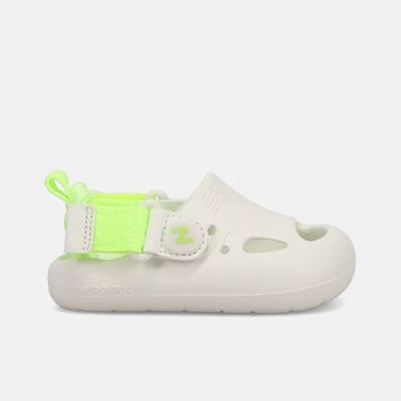 New Balance K8811 [SYCLGB1] 中童 運動休閒涼鞋 魔鬼氈 護趾 涼鞋 海鹽 萊姆綠