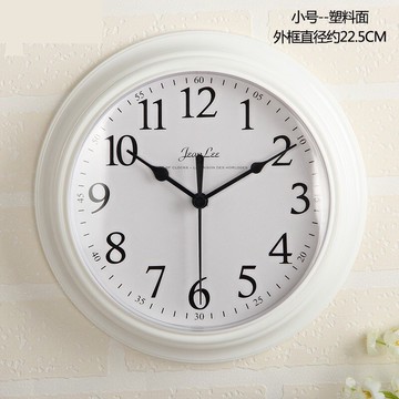 新款掛在墻上的掛鐘大時鐘潮流圓鐘老免釘表時尚公主鐘大大