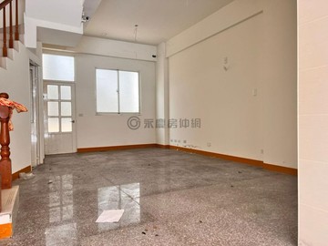 專任~經國路角間稀有臨路大面寬透天住店｜新竹市北區經國路一段