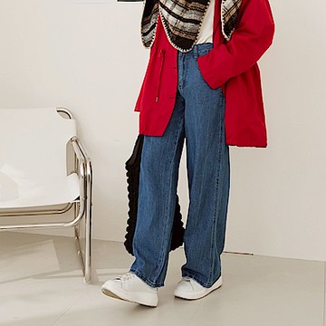 OB嚴選-棉質刷痕後腰褲耳口袋造型直筒牛仔褲