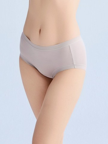 TAMARU, 莫代爾包臀內褲