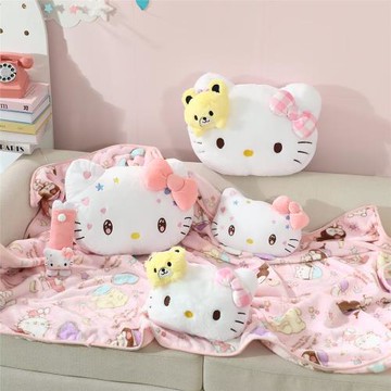 可愛KT抱枕毯空調午睡毯凱蒂貓車載蓋毯護肩帶汽車頭枕安全帶套女