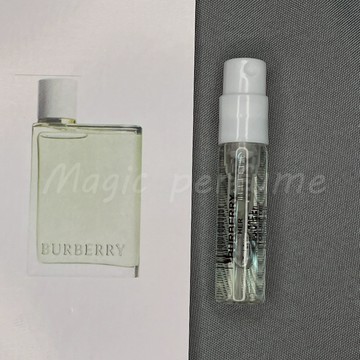 博柏利 花與她果漾 Burberry Her Eau de Toilette-1.5ml香水小樣試用裝 香氛噴霧 旅行裝