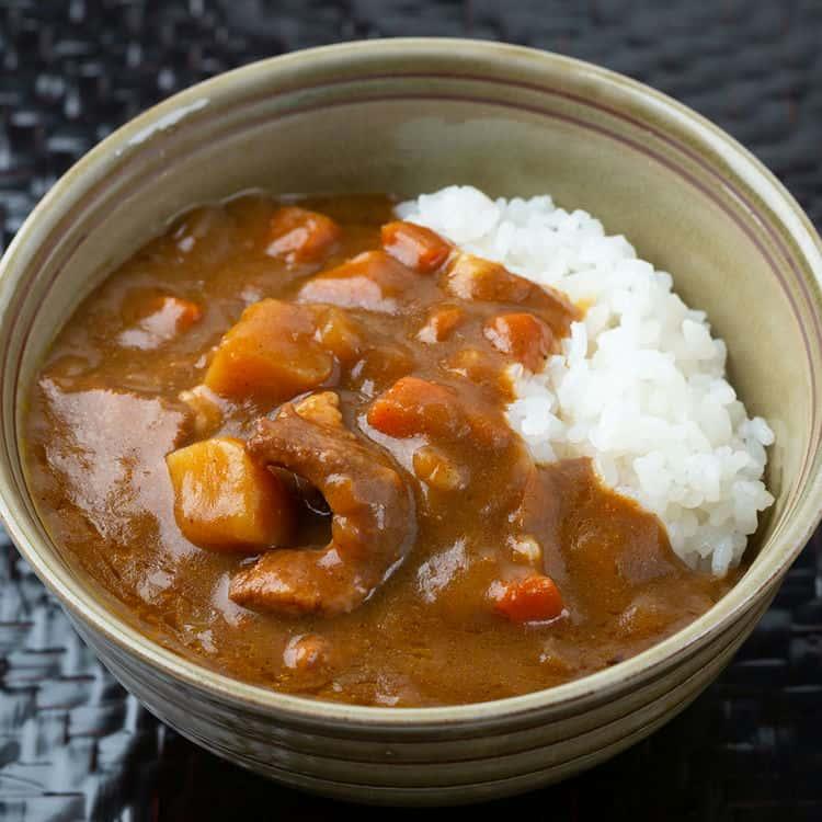 三田屋総本家 黒毛和牛の欧風ちょこっとビーフカレー中辛（40食） ※離島は配送不可