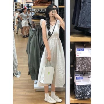 法式設計感白色吊帶連衣裙女小個子初戀仙女裙子飛袖學生中長裙夏