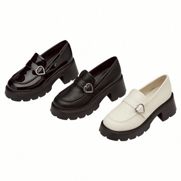 【Grace Gift】樂福鞋 女鞋 通勤鞋【校花穿搭愛心扣輕量厚底樂福鞋】3色 35-43號 厚底 樂福鞋女