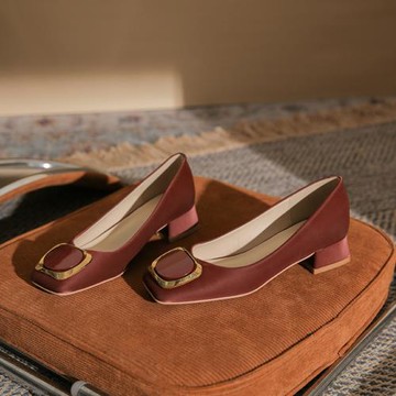 2025新款米白色粗跟方頭淺口中跟高跟鞋High heeled single shoes