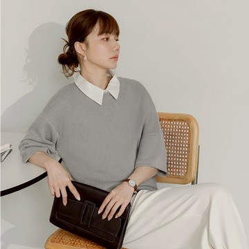 OB嚴選 立體紋理圓領拋袖寬版上衣 《AB19020》大尺碼/現貨/女裝