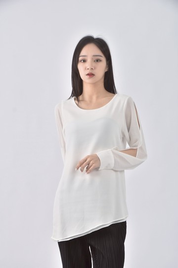 (S) the pin質感露肩白色長袖上衣