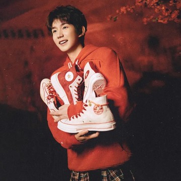 CONVERSE 王源同款 CNY新年 YOTS SPORTY SWEATSHIRT 連帽上衣 男 紅色_10028113-A02