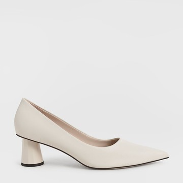 尖頭粗跟高跟鞋