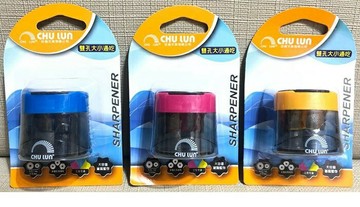 巨倫 A-10272 雙孔 大小通吃 削筆器 (顏色隨機出貨)【APP滿額下單10%點數(單一帳號最高1500點)】8/31止