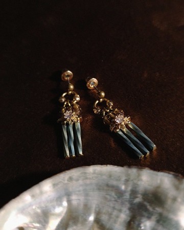 芒星鋯石管珠耳環 - 進口珠 / 綠