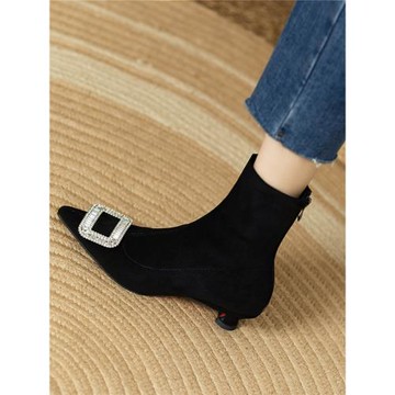 2025秋冬新款尖頭黑色絨面水鉆方扣短靴女氣質低跟時尚彈力瘦瘦靴
