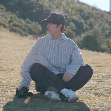 GOGOSOON 100%棉 豎條紋寬松長袖襯衫男春秋日系青少年高級感外套