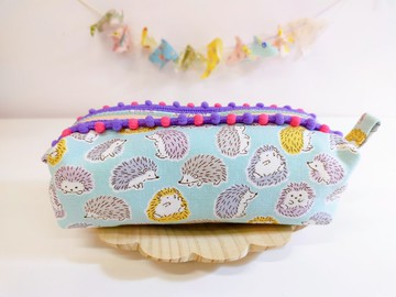 小刺蝟胖胖包化妝包收納包筆袋