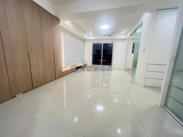 B046-茂楷得勝稀有露台戶+車位｜新北市蘆洲區得勝街