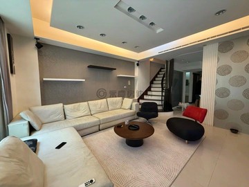 水瀧雙車質感社區型別墅｜新竹縣竹北市中山路