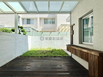 路竹科學園區輕屋齡庭院大面寬併排雙車別墅｜高雄市路竹區復興路