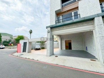 洲際漢神｜全新未住｜朝南邊間六車大五樓電梯別墅｜台中市北屯區四平路