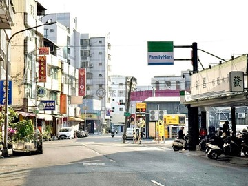 ★莒光正10米街有騎樓好做生意財源滾滾漂亮店面｜高雄市楠梓區新昌街