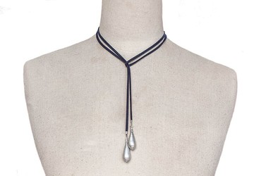 再生炸彈包裹項鍊，老撾