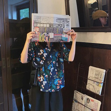 夏季chic港風復古單排扣襯衫寬松百搭碎花polo領上衣女1入