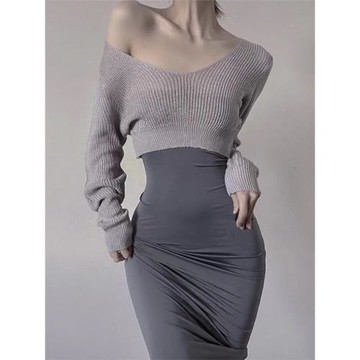 鄰家少婦 性感露背綁帶包臀裙抹胸連衣裙套裝純欲見男友心機毛衣