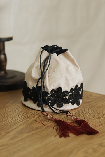 黑色花朵水桶包 布包