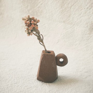 陶瓷小花瓶