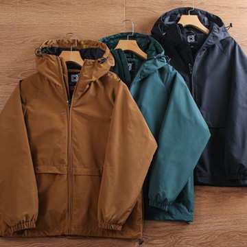 春季新款男士寬松戶外休閑防風防水連帽夾克 純色通勤外套情侶款