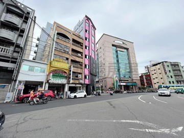 斗六黃金蛋黃地段｜正圓環第一排｜罕有超值店面｜雲林縣斗六市愛國街