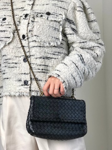 【 日本直送名牌中古包 】Bottega Veneta 葆蝶家 OLIMPIA 黑色 翻蓋 鍊條肩背包 wkfbrv